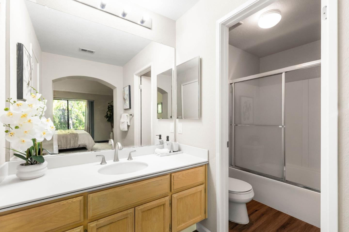 2487 Rebecca Lynn Way