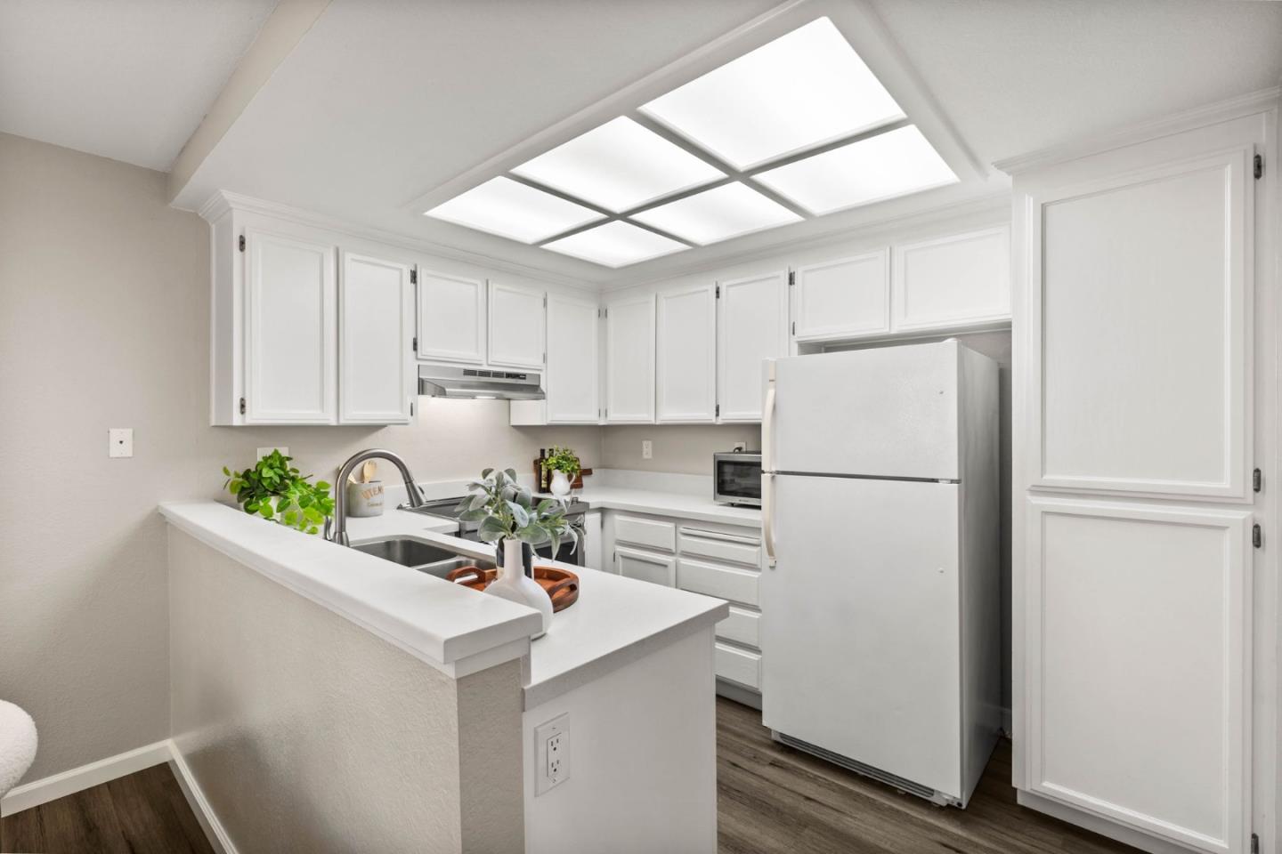 2487 Rebecca Lynn Way