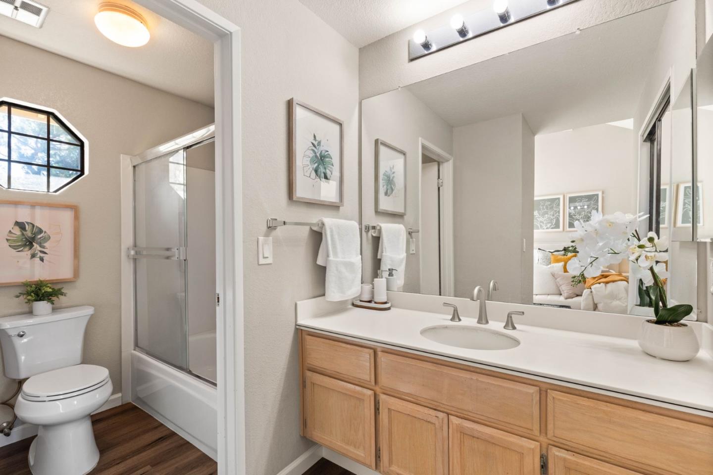 2487 Rebecca Lynn Way