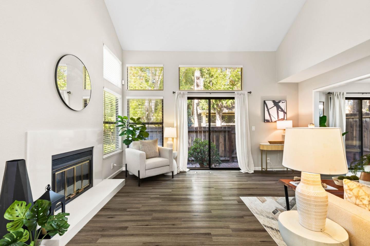 2487 Rebecca Lynn Way