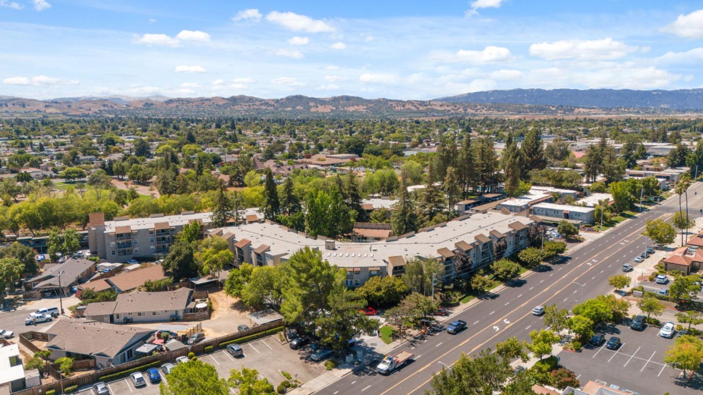 1087 MURRIETA Boulevard 242