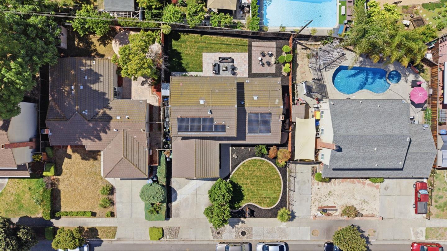 2747 Lucena Drive