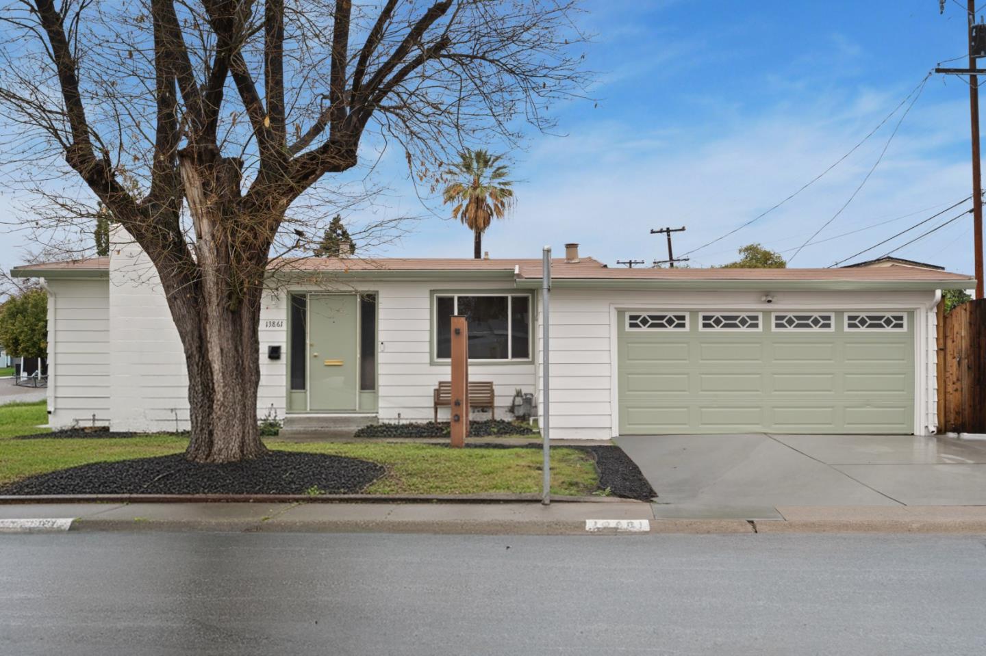 13861 Highwood Drive