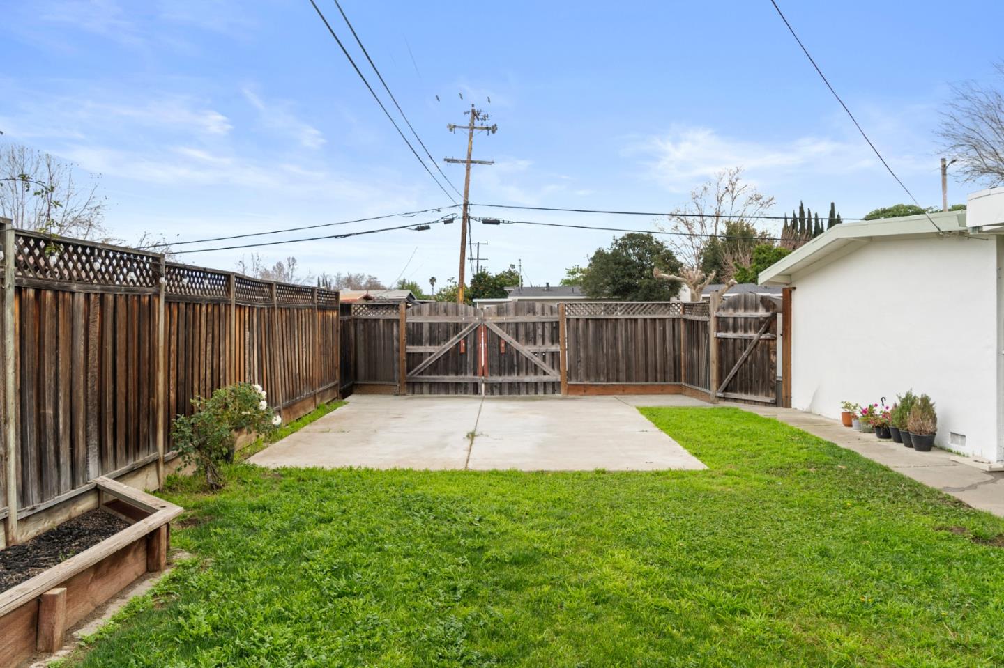 13861 Highwood Drive