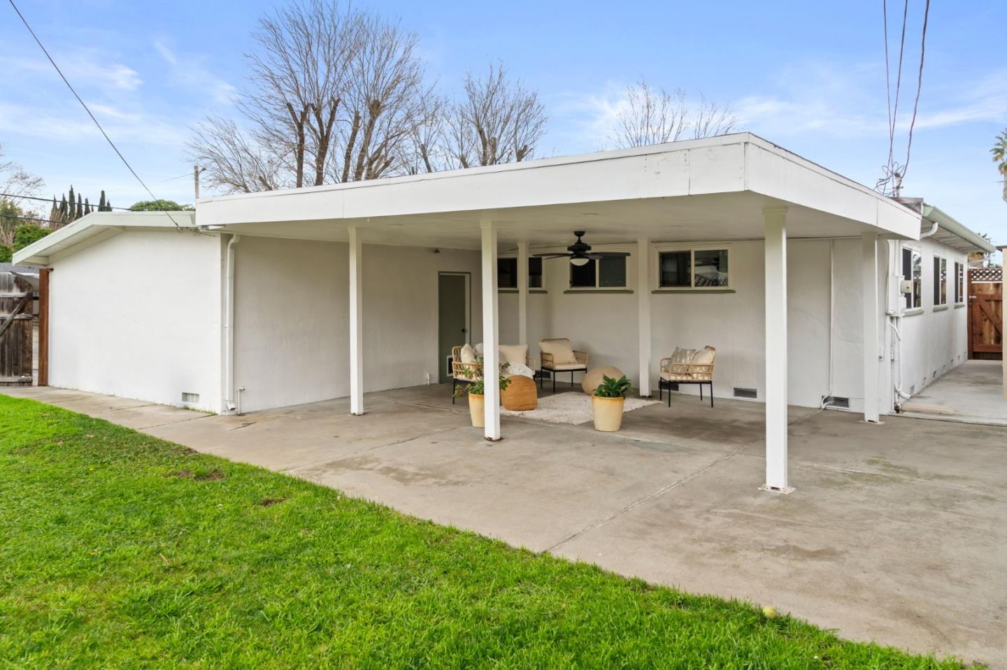 13861 Highwood Drive