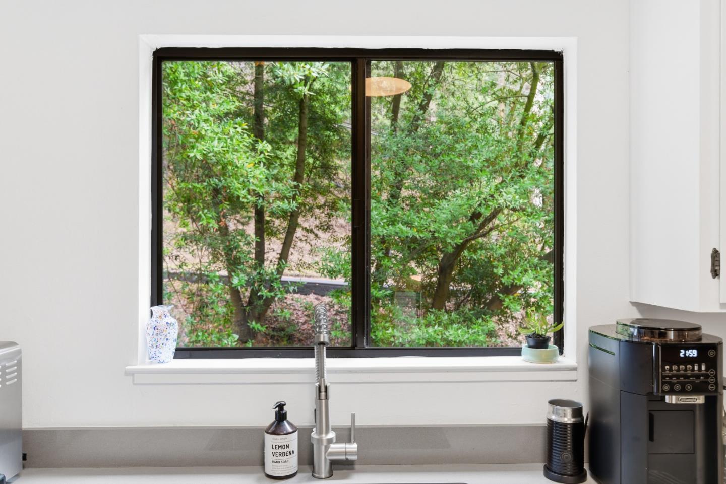 2343 Arrowhead Drive