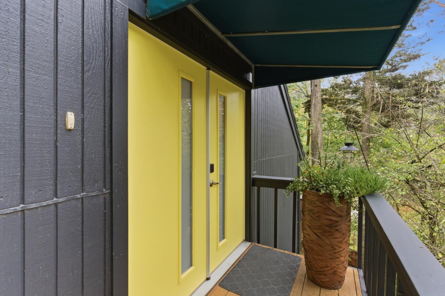 2343 Arrowhead Drive