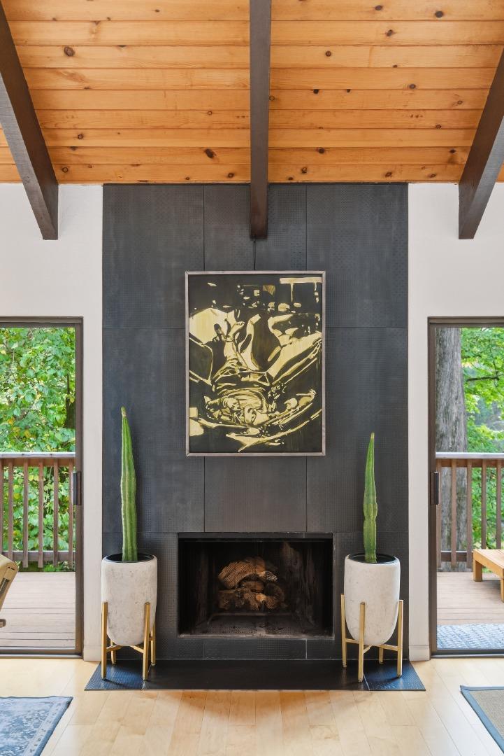 2343 Arrowhead Drive