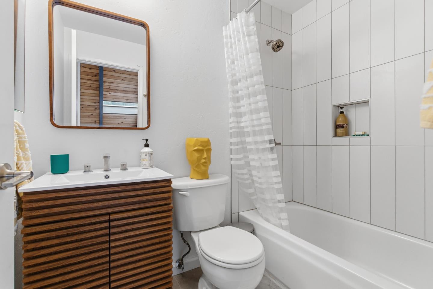 2343 Arrowhead Drive