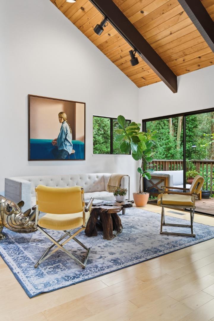 2343 Arrowhead Drive