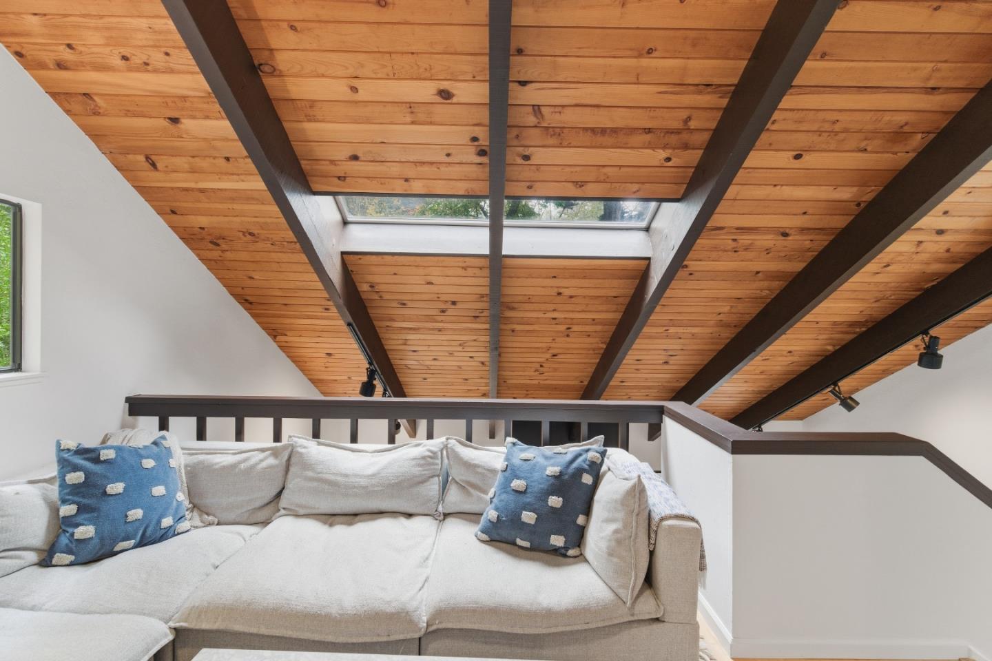 2343 Arrowhead Drive