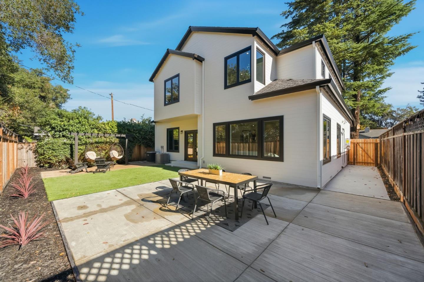 1748 Crane Avenue