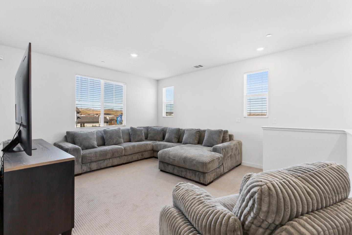 273 Dogwood Ranch Way