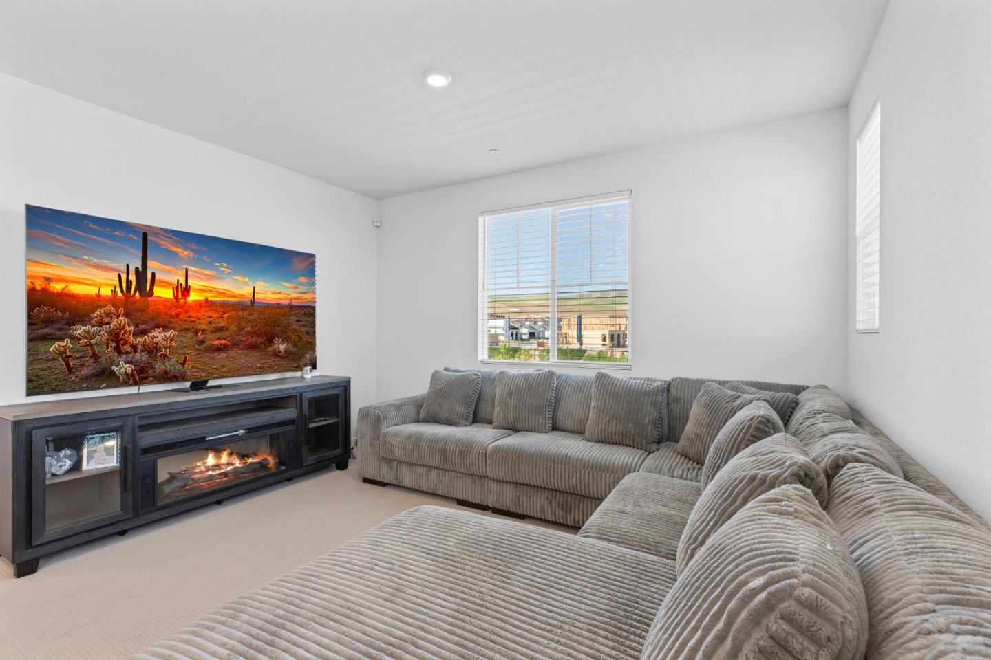 273 Dogwood Ranch Way