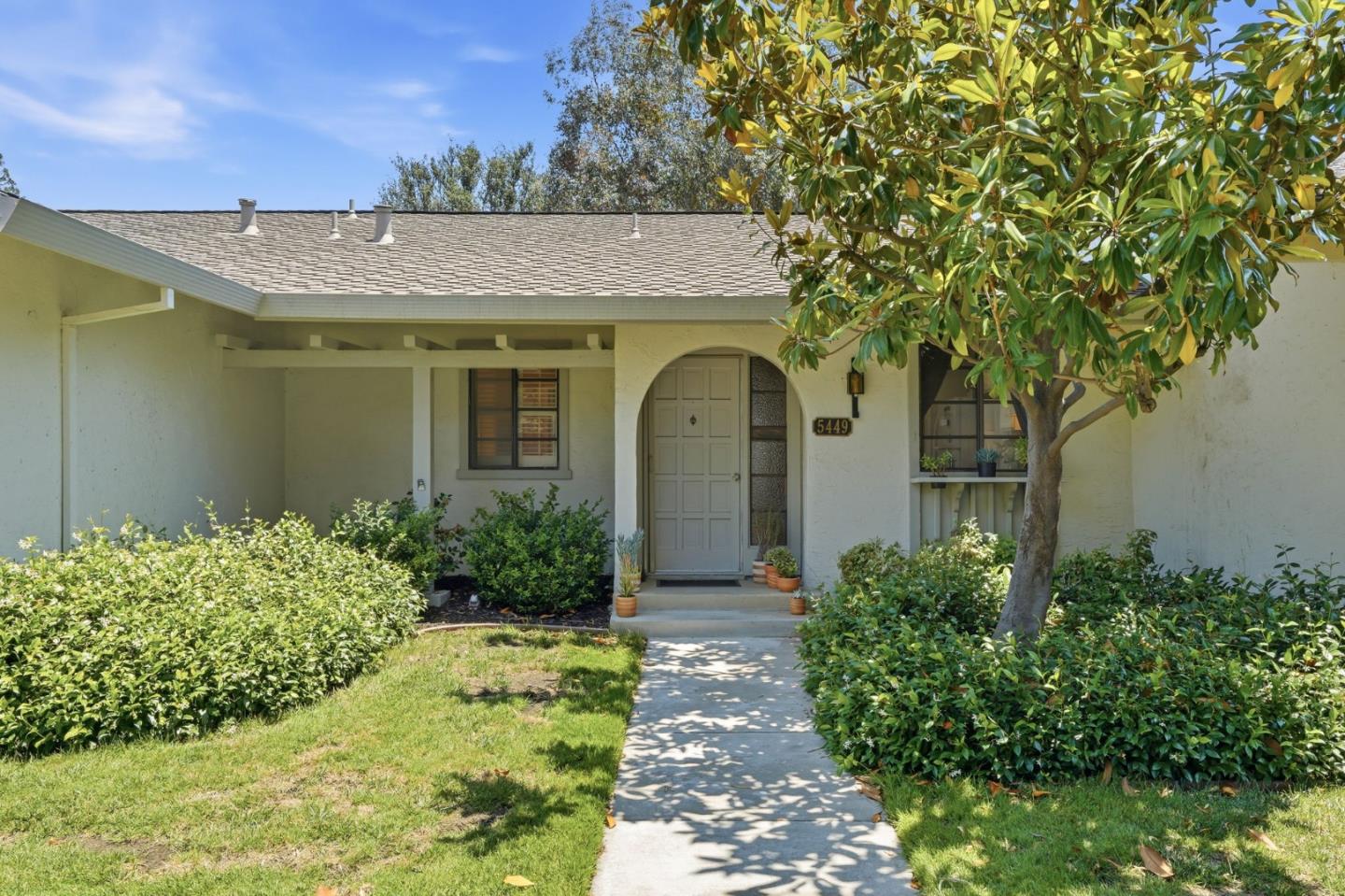 5449 Cribari Green