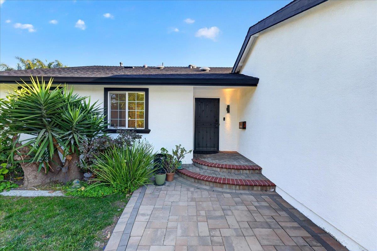 5841 Santa Teresa BLVD