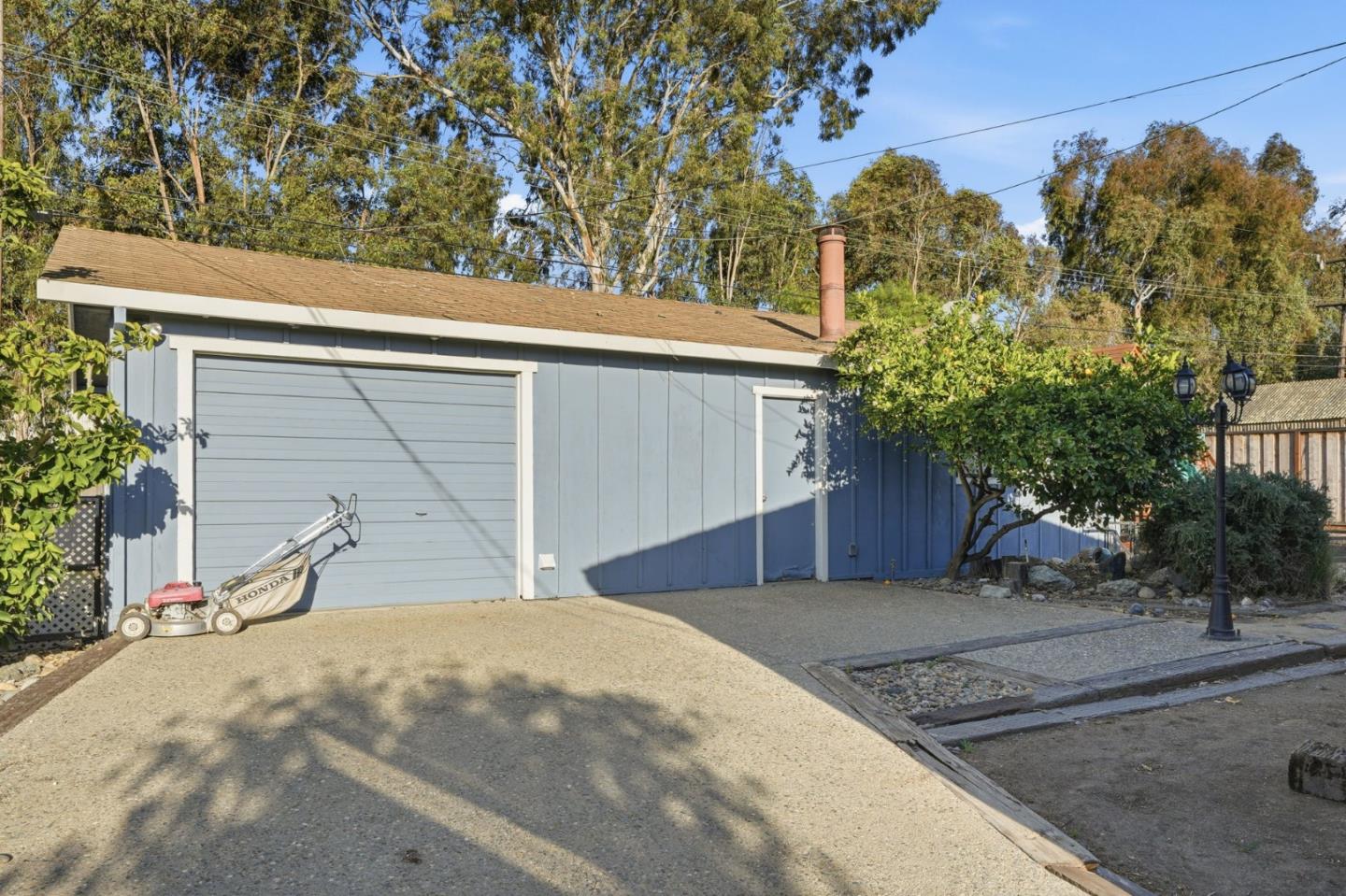 1301 Highland Drive