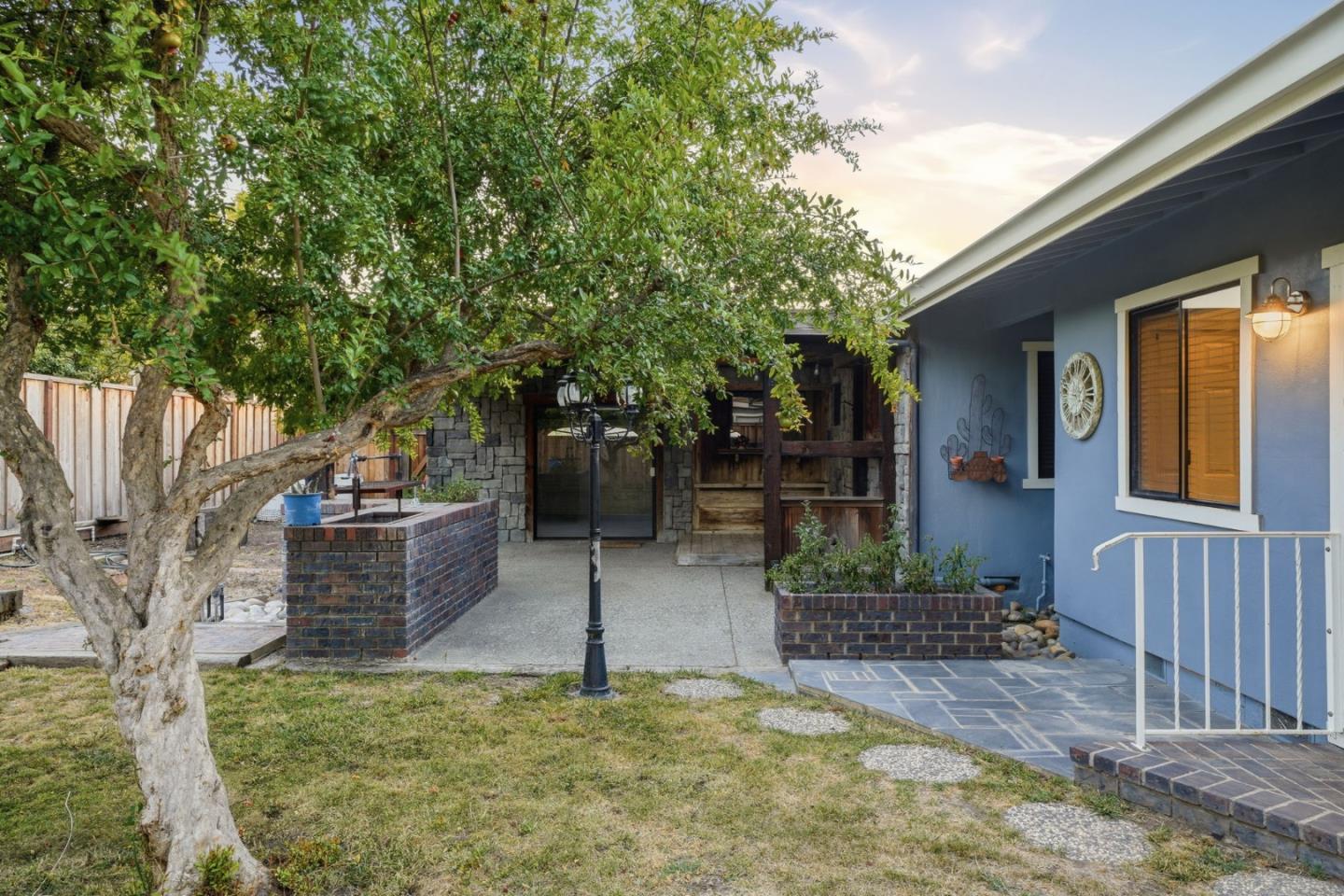 1301 Highland Drive