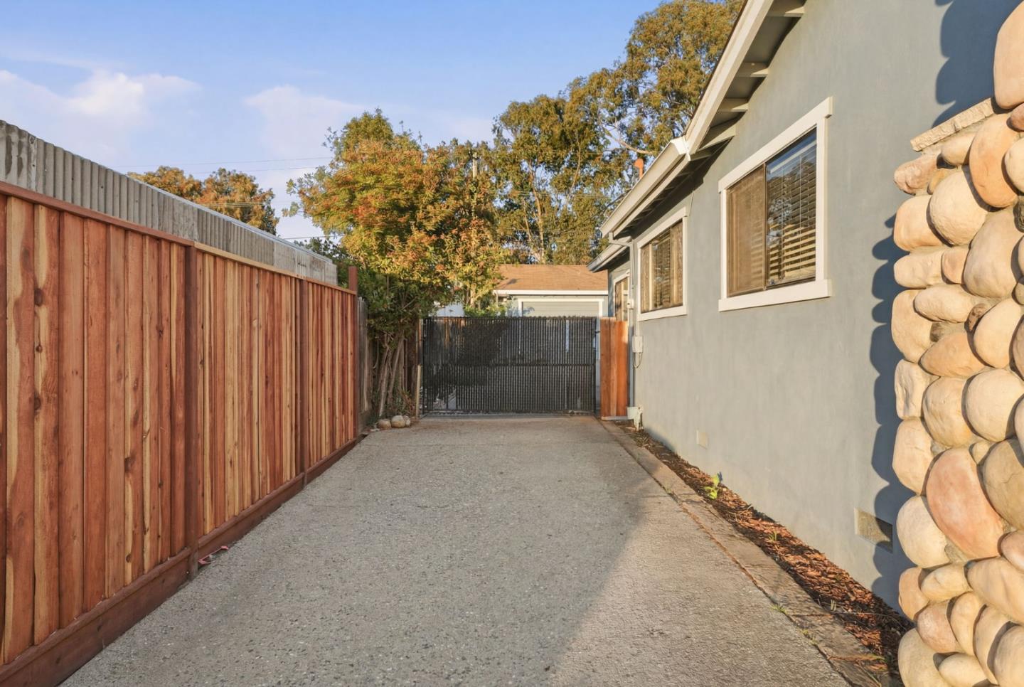 1301 Highland Drive