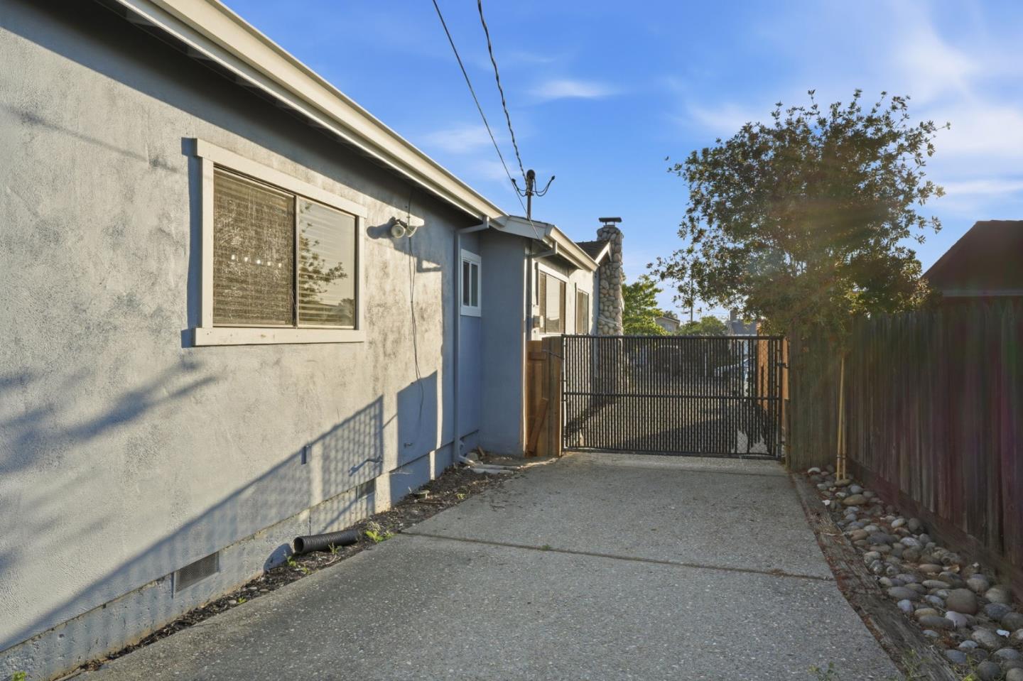 1301 Highland Drive