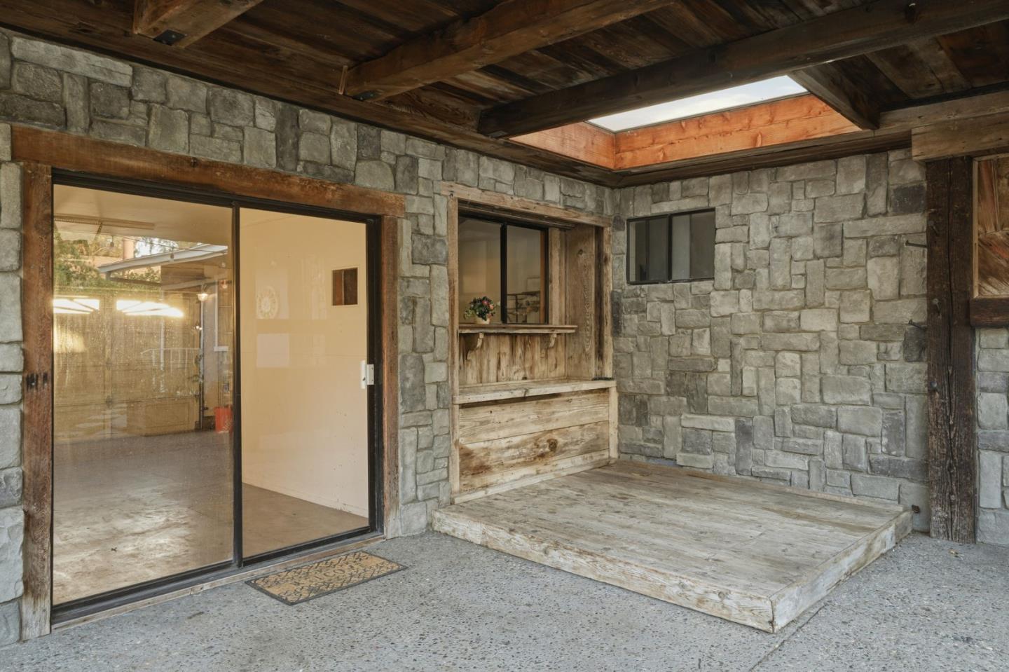 1301 Highland Drive