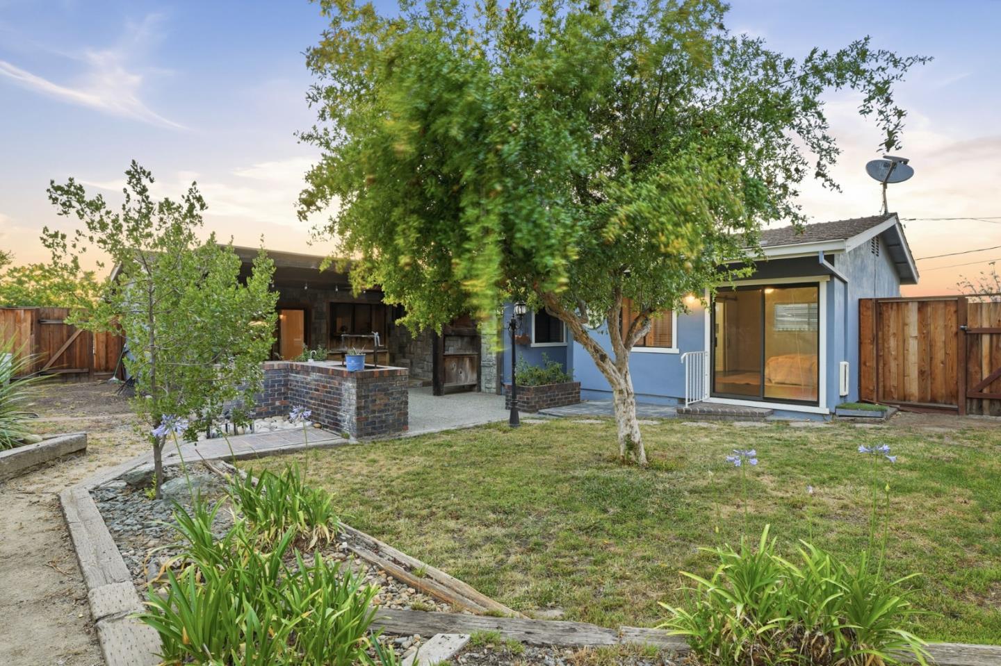 1301 Highland Drive