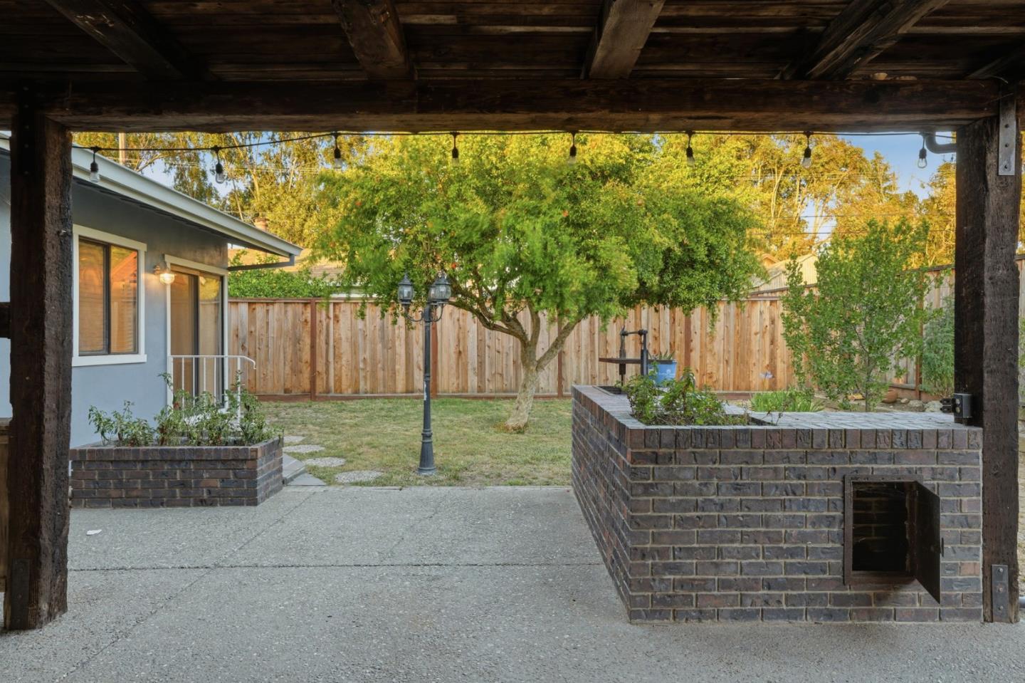 1301 Highland Drive