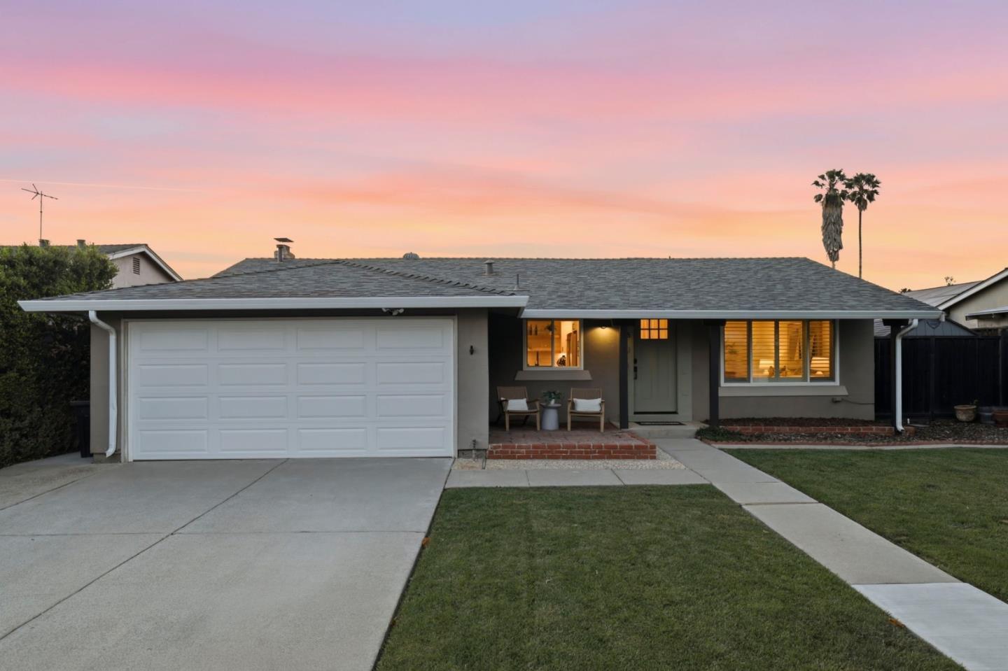 25 Valleyhaven Way