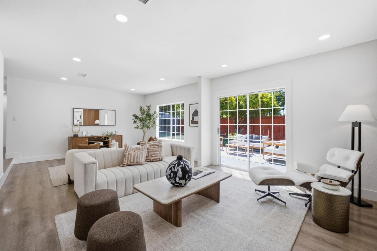1052 Summerfield DR