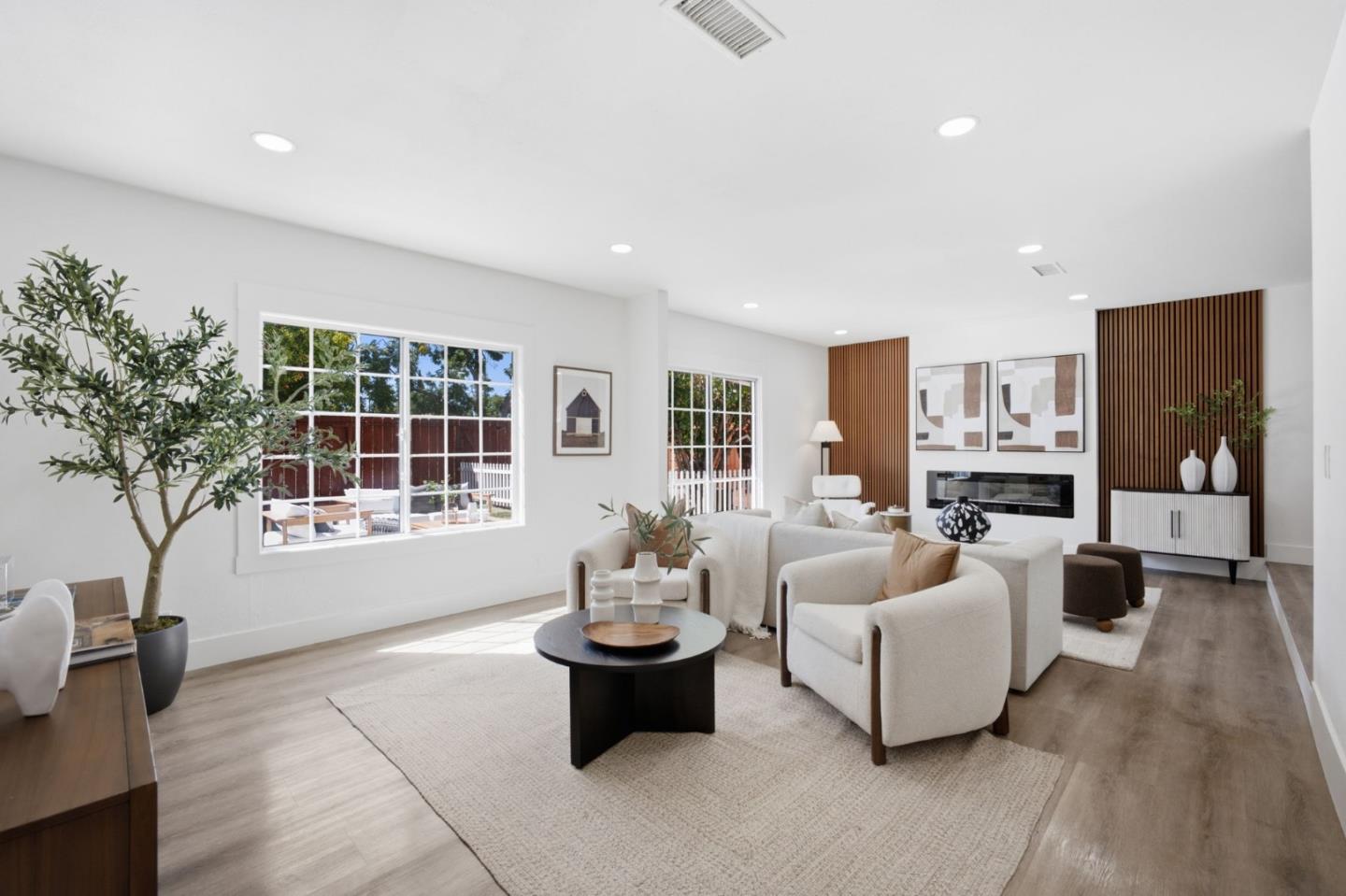 1052 Summerfield DR