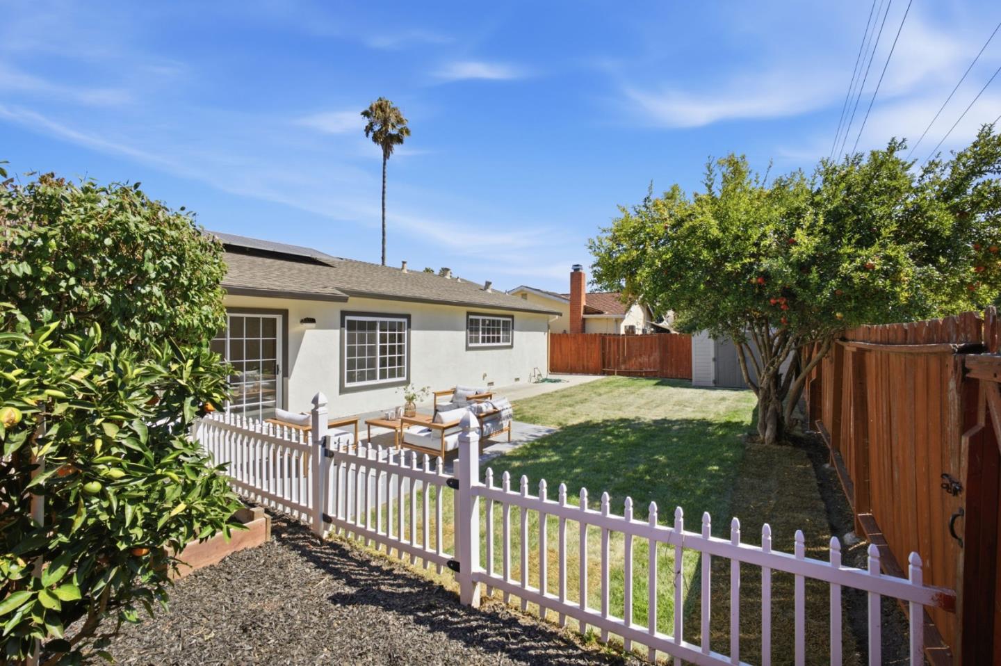 1052 Summerfield DR