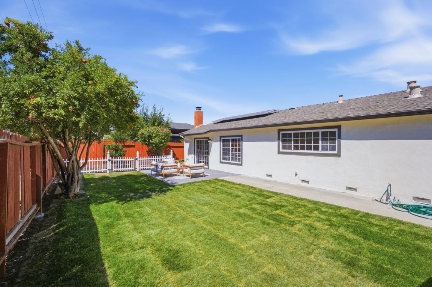 1052 Summerfield DR