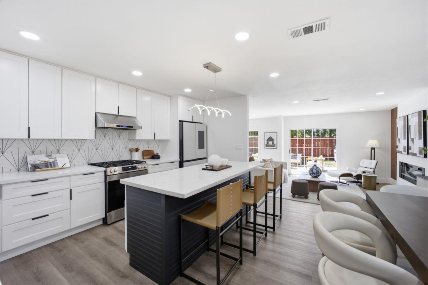 1052 Summerfield DR