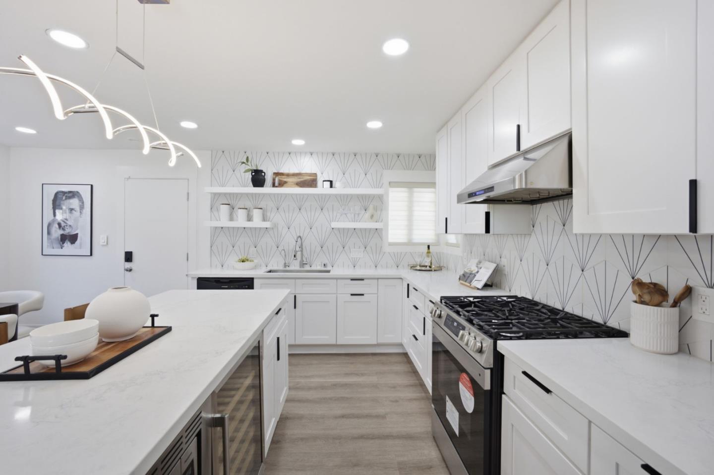 1052 Summerfield DR