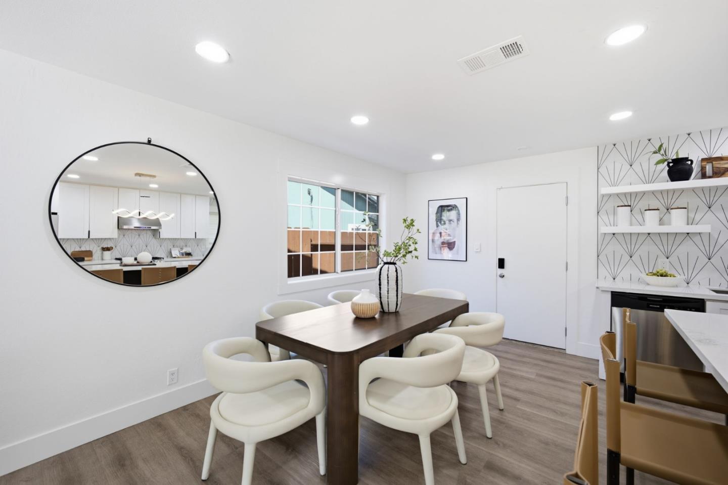 1052 Summerfield DR