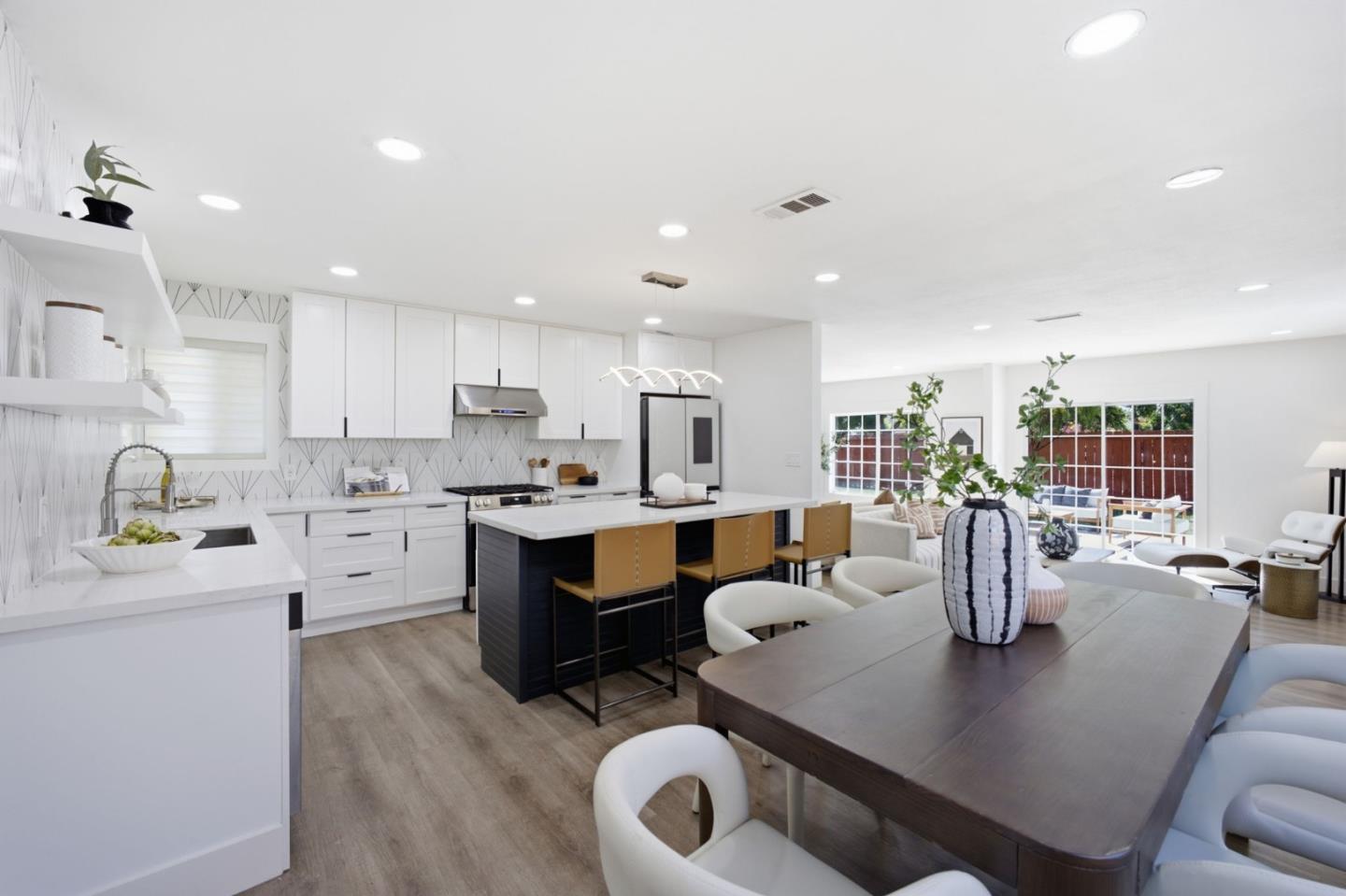 1052 Summerfield DR