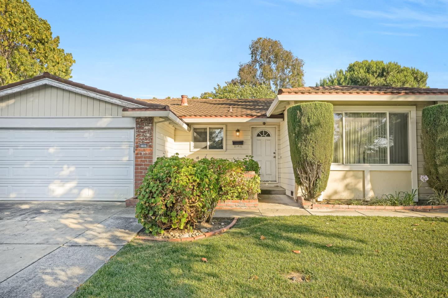 2842 Rosario DR