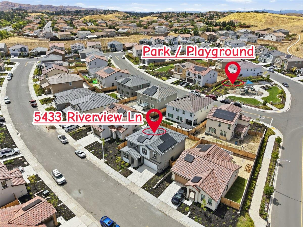 5433 Riverview LN