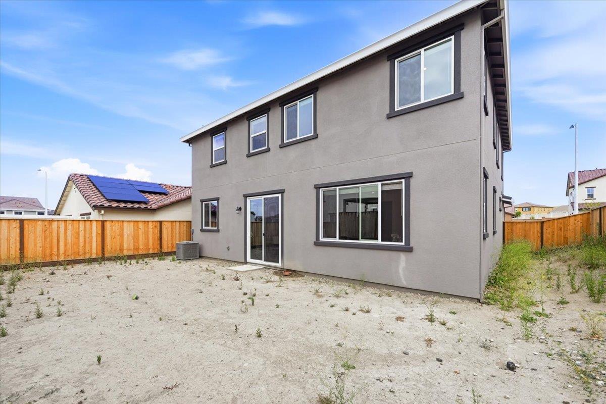 5433 Riverview LN