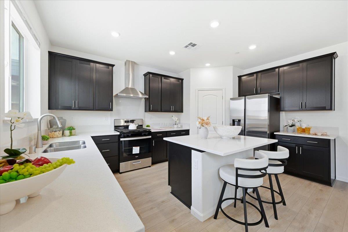 5433 Riverview LN