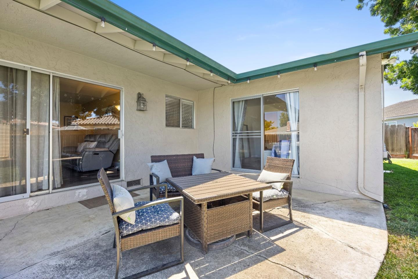 930 Apple CT
