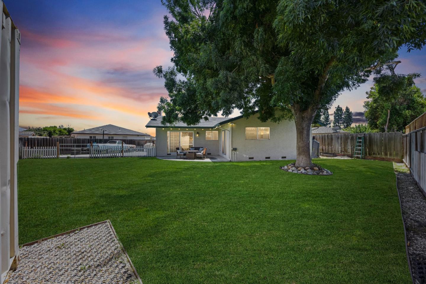 930 Apple CT
