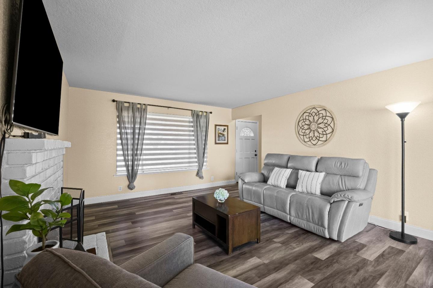 930 Apple CT
