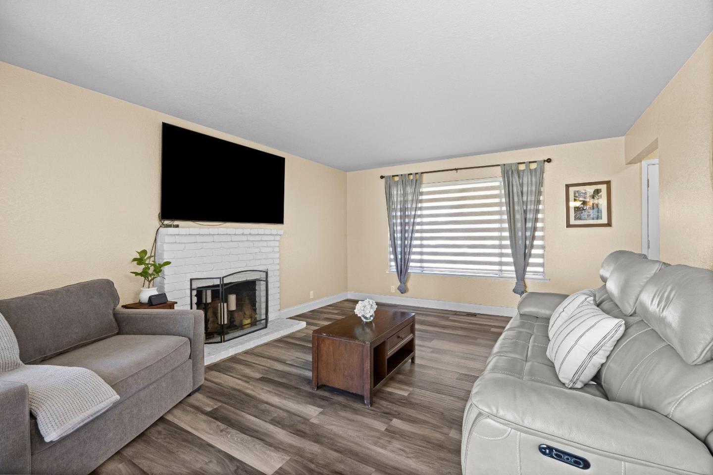 930 Apple CT