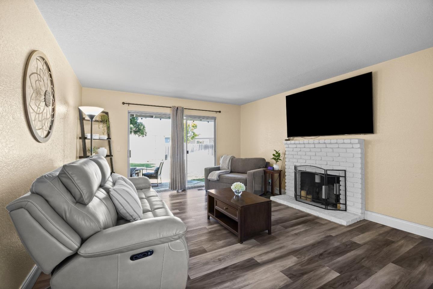 930 Apple CT