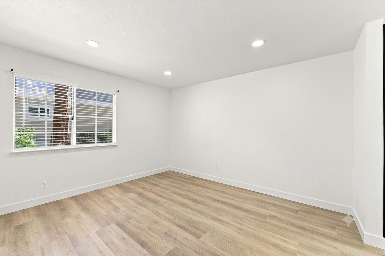 2695 Somerset Park CIR