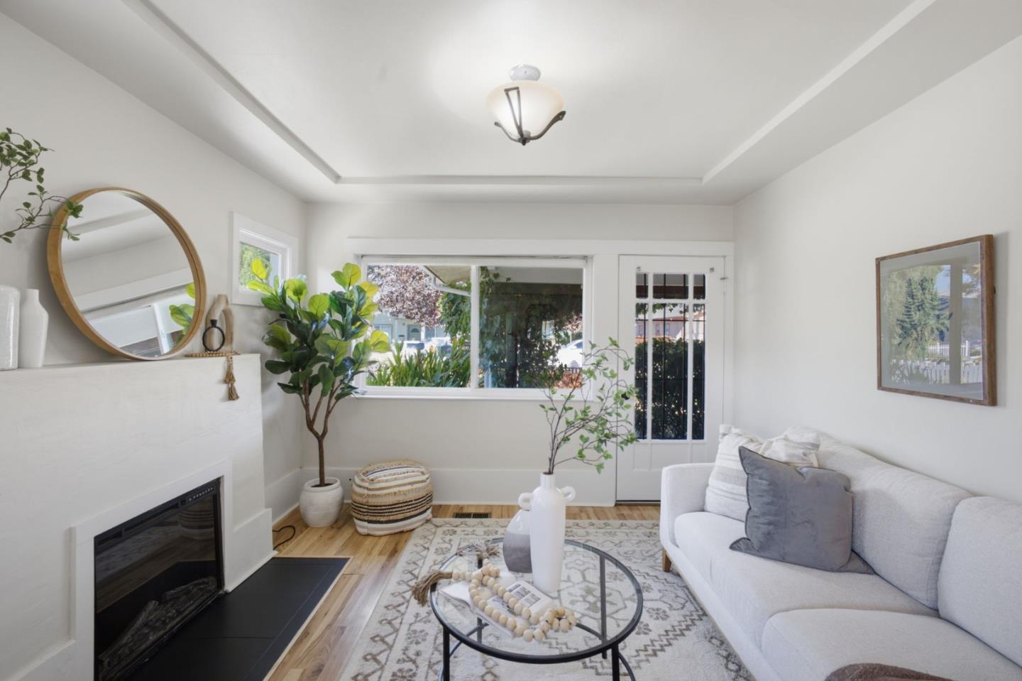 151 N 24th
