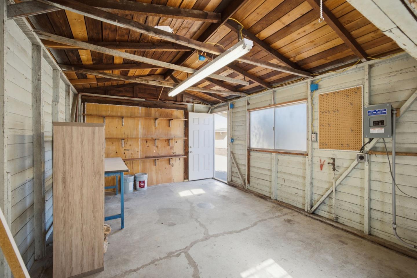 151 N 24th