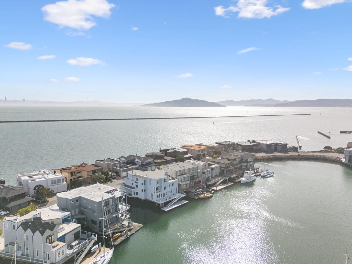 1425 Sandpiper Spit
