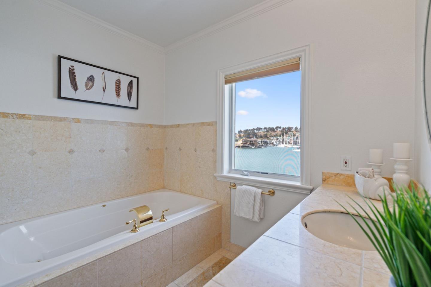 1425 Sandpiper Spit
